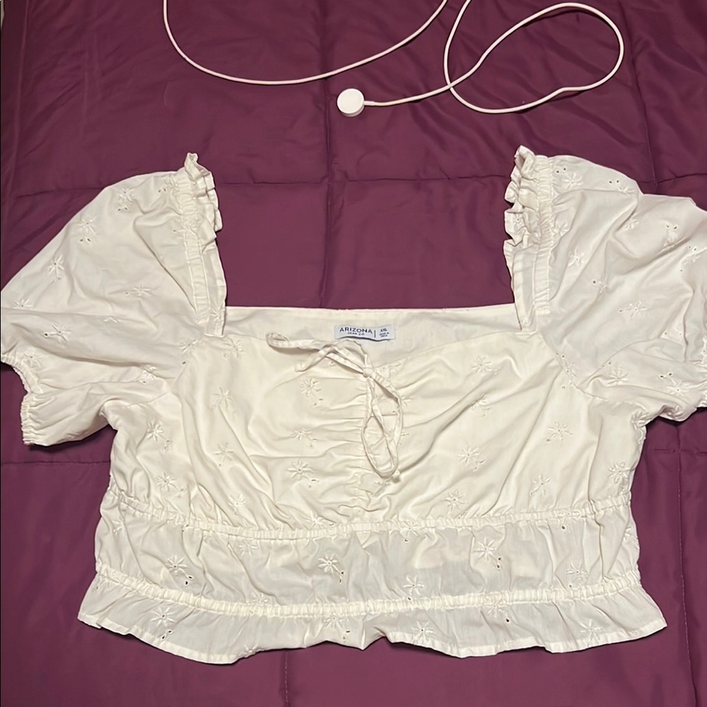 Arizona Jean Company Cream Puff Sleeve Crop Blouse